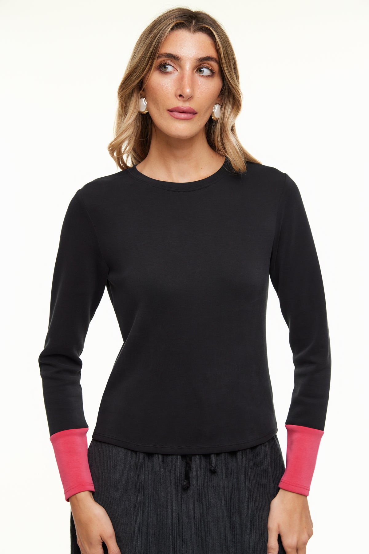 STEPH CONTRAST CUFF CREW - Diva Magenta - Olivvi World