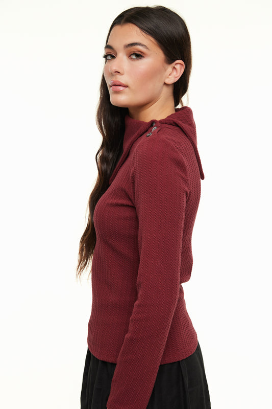 Asymmetrical Cable Turtleneck Women’s Top, Wine – Olivvi World