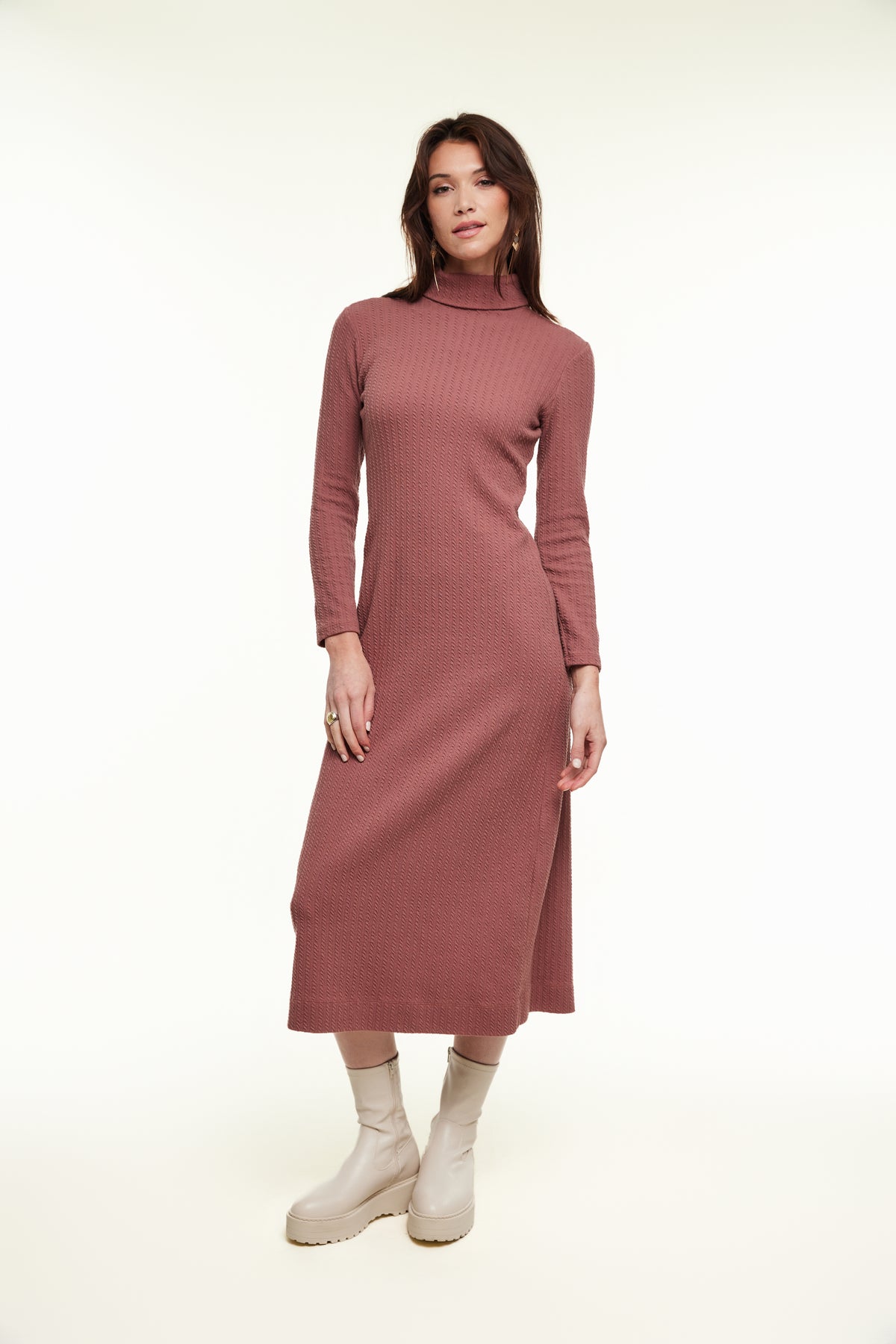 Cable Knit Turtleneck Dress, Mauve – Olivvi World