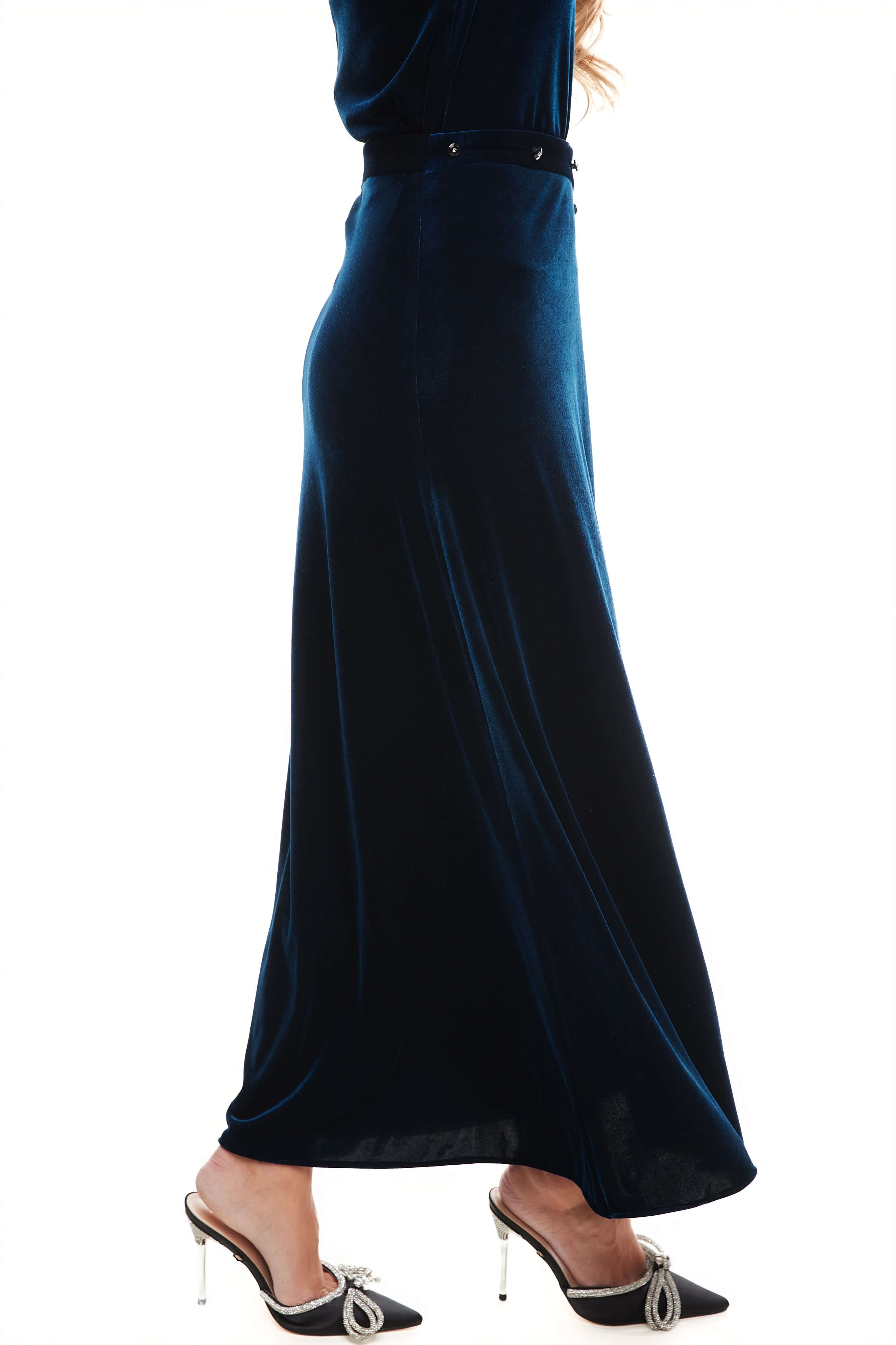 Liv Velvet Maxi Skirt, Indigo – Olivvi World