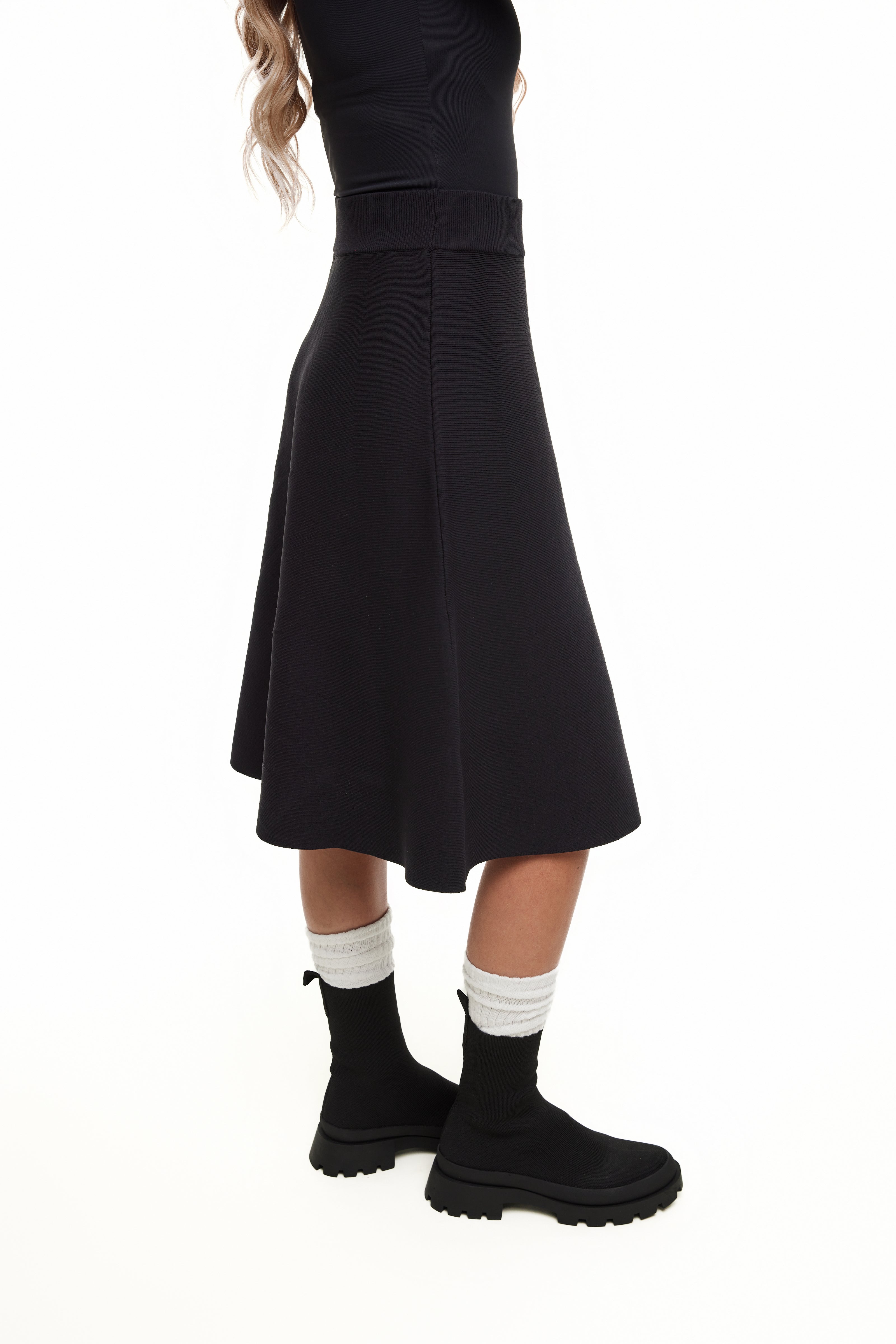 Long Brooklyn Skirt 2.0, Black – Olivvi World