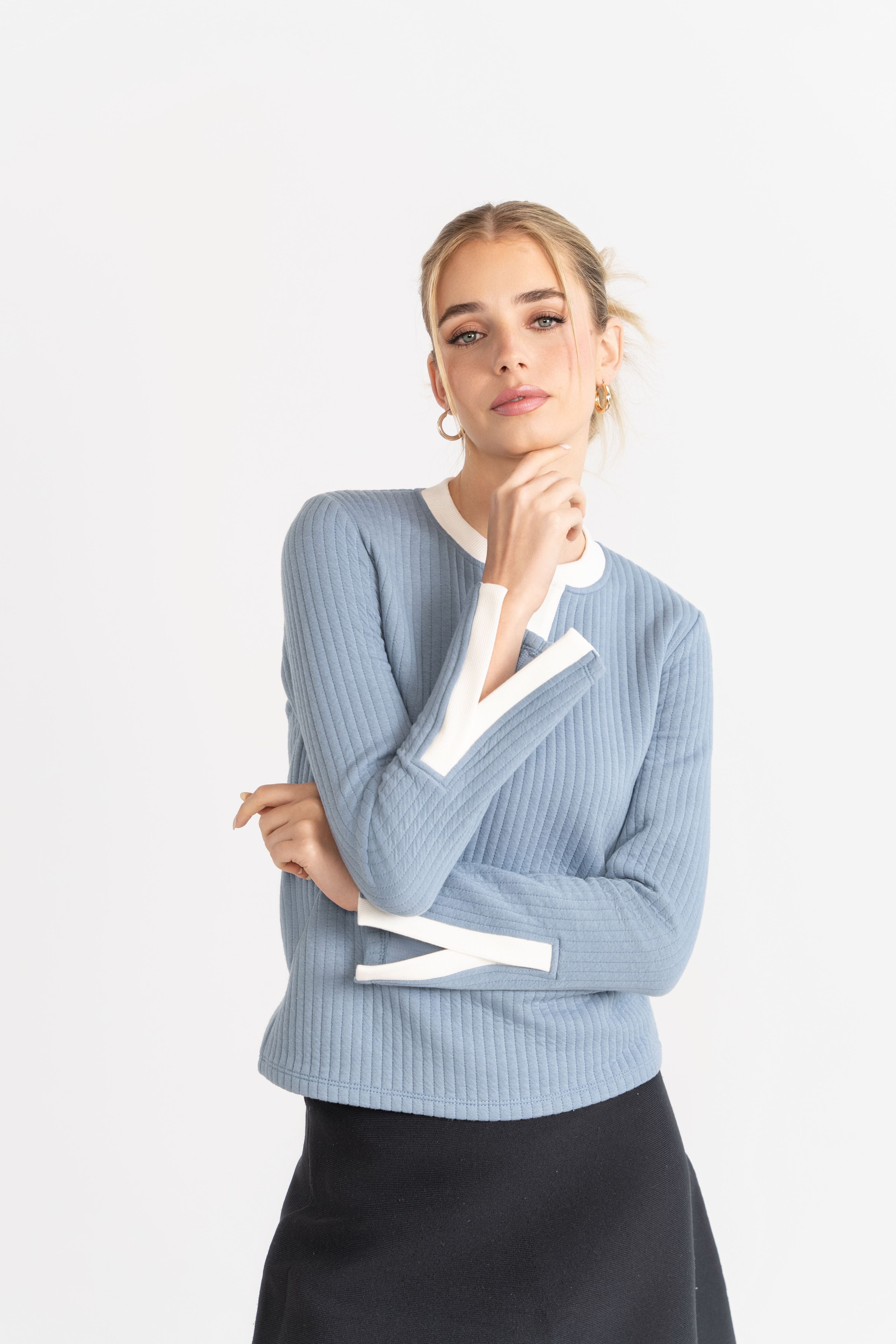 Mia Crew Neck Women’s Sweater, Blue/Ivory – Olivvi World