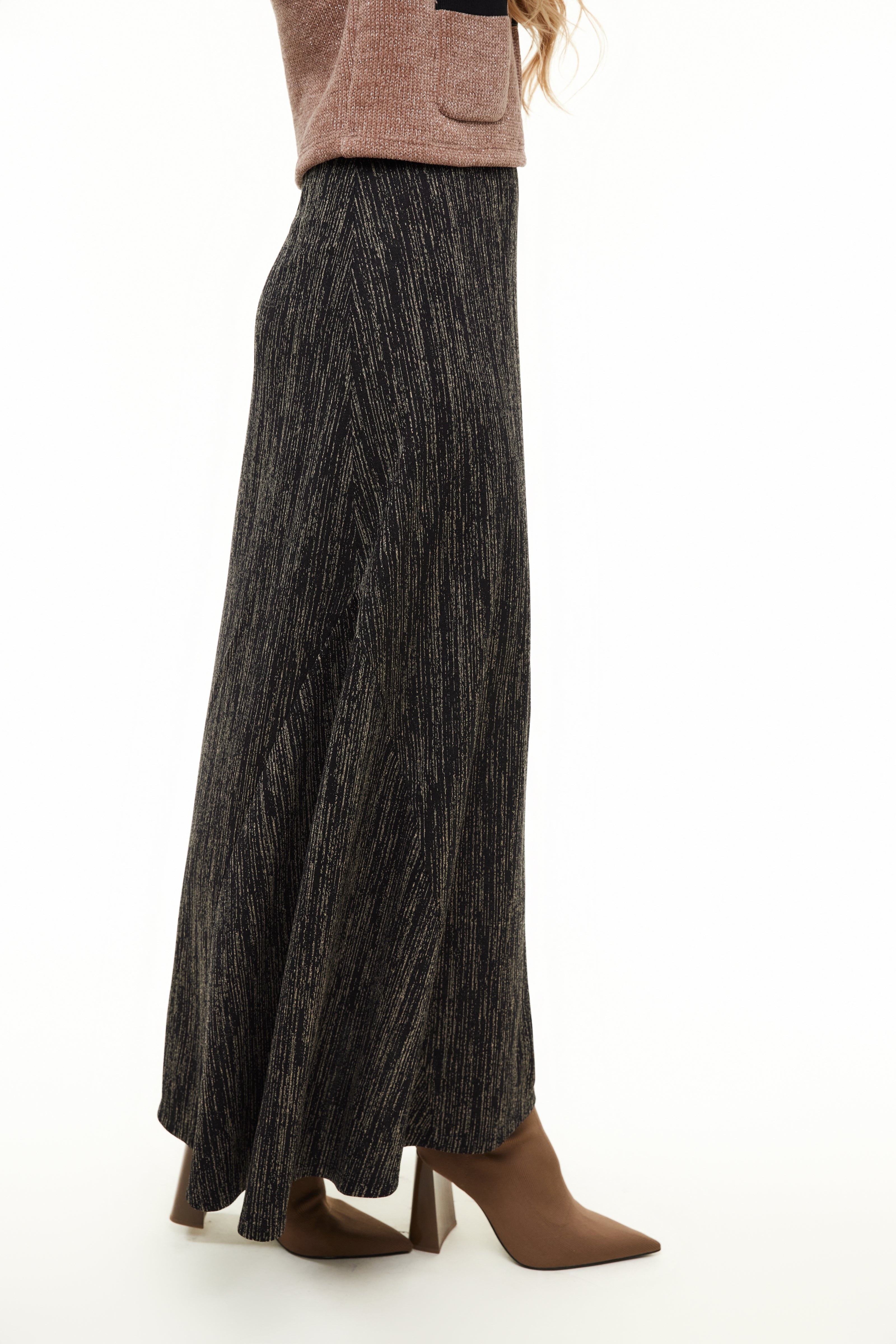 Slip Skirt, Black - Olivvi World   