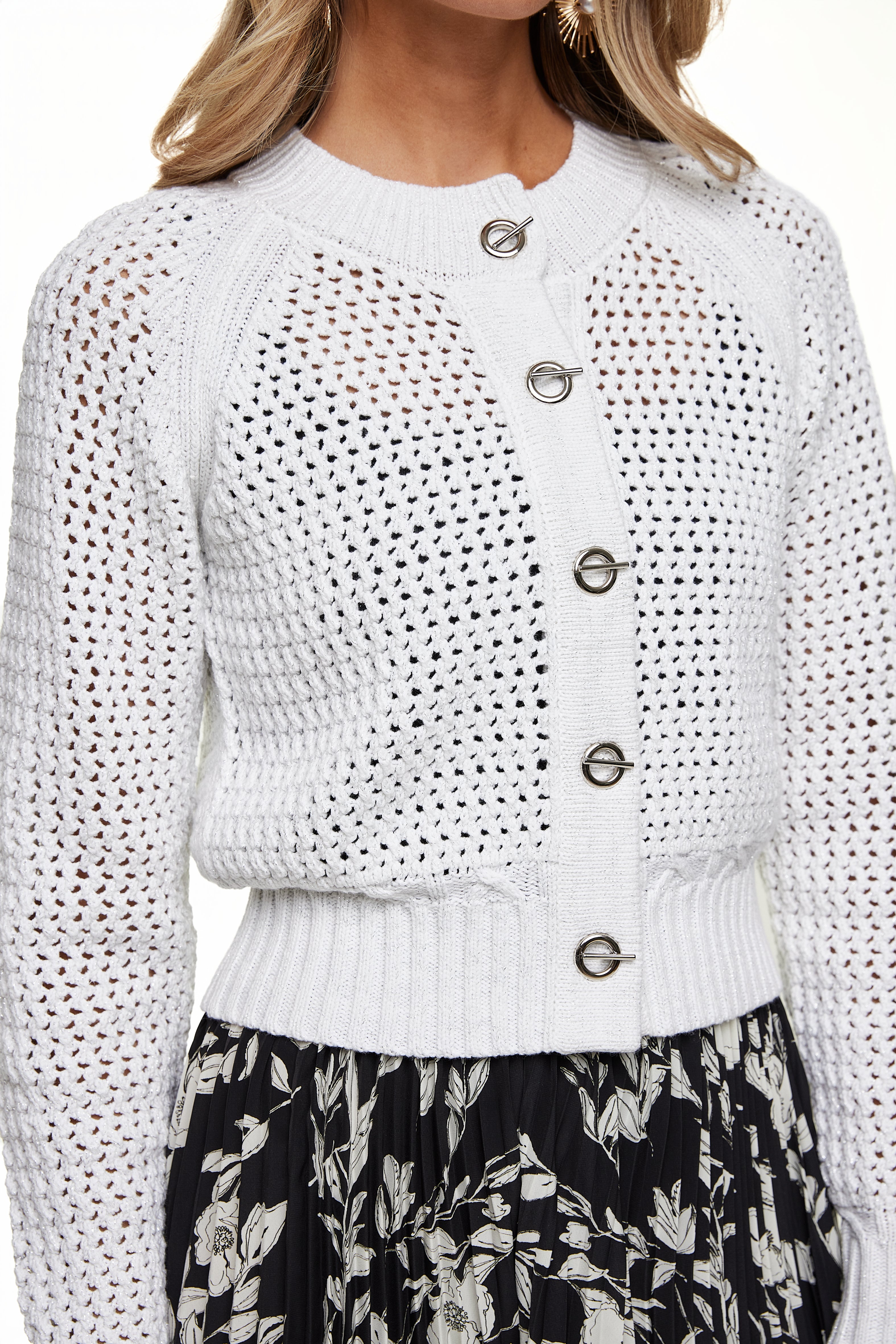 The Essential Chunky Cardigan, White – Olivvi World